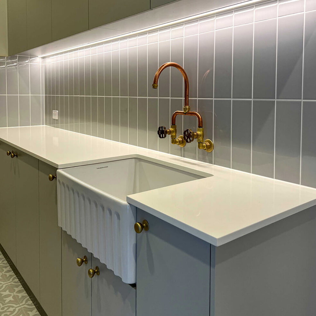 Turner Hastings Novi 60 x 46 Fireclay Butler Sink Includes Overflow - Gloss White NO60FS-OF