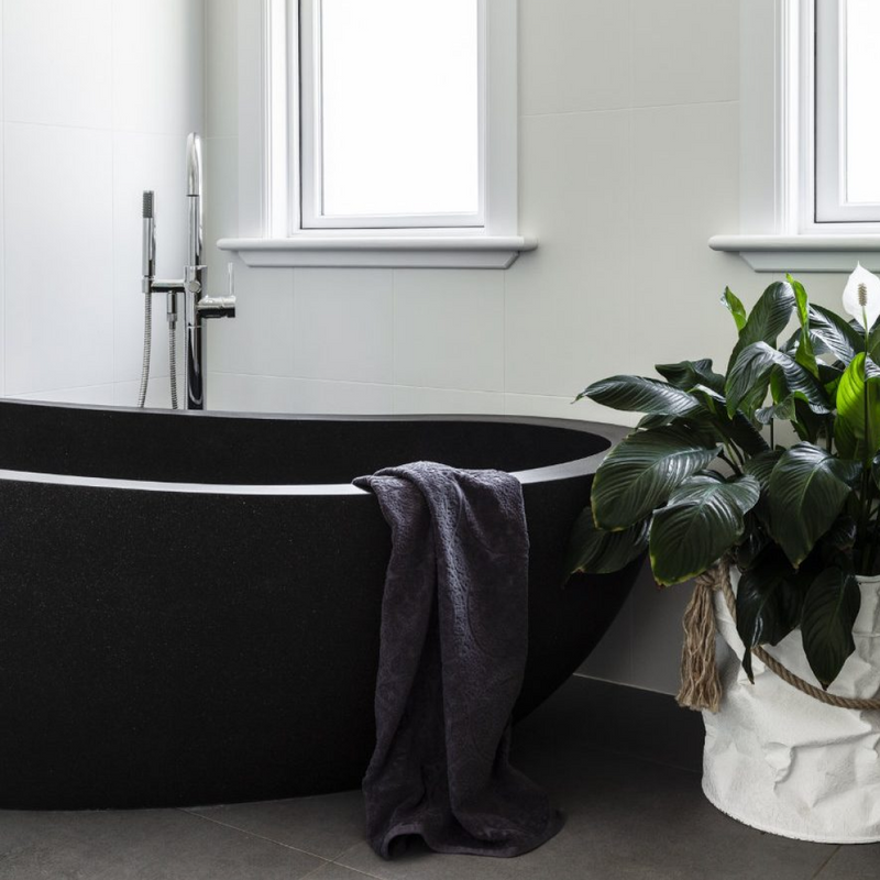 Pietra Bianca Autumn 1700mm Freestanding Bath - Black
