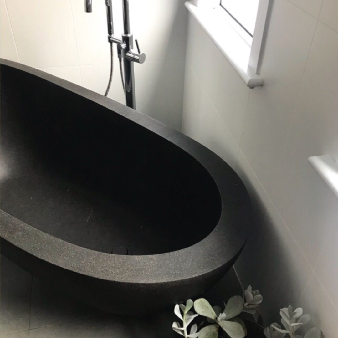 Pietra Bianca Autumn 1500mm Freestanding Bath - Black - PB4097-15-Black