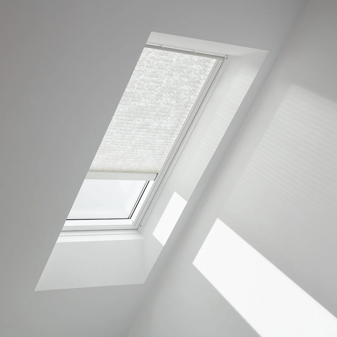 Velux FSLH Pleated Translucent Blinds Fits VS/VSE/VSS Skylights - FSLH M06 780 x 1180 - FSLH M06 1016SWL