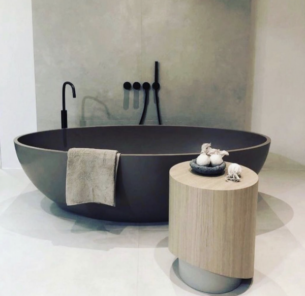 Pietra Bianca Coco 1700mm Freestanding Bath - Black