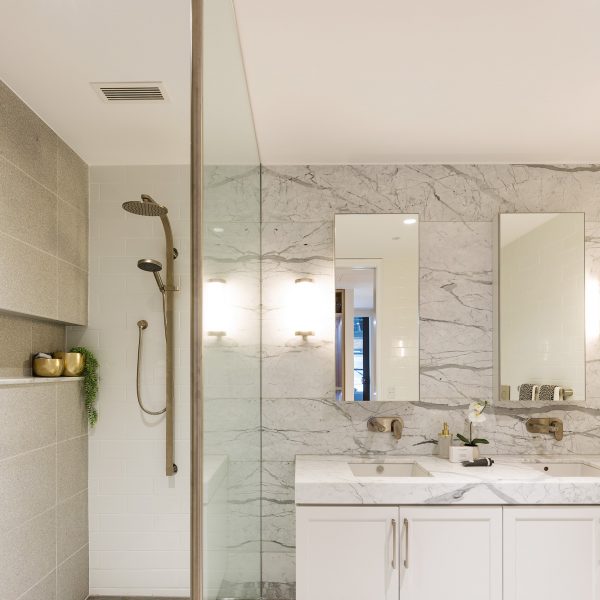 Expella Compact Linear Bar Grille Standard Exhaust Kit - 3LBG240B + 1406530