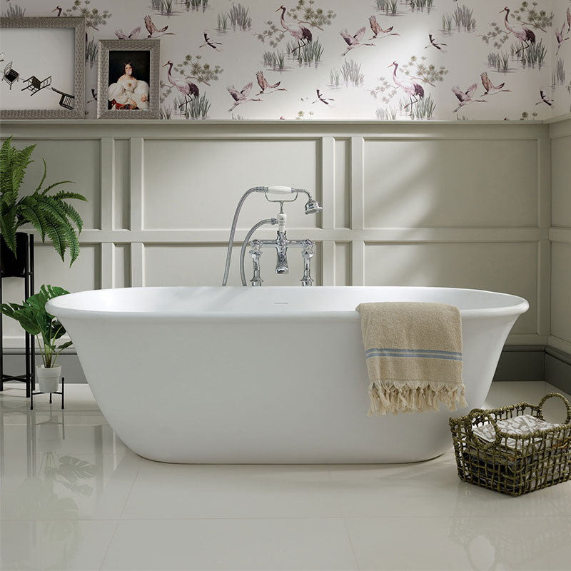 Turner Hastings Blanche 162 TitanCast Bath - Satin Silk White Lifestyle